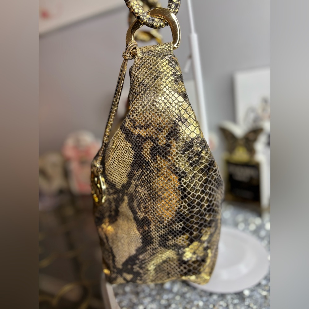 Michael Kors metallic gold snakeskin hobo shoulder bag EUC - Picture 7 of 13